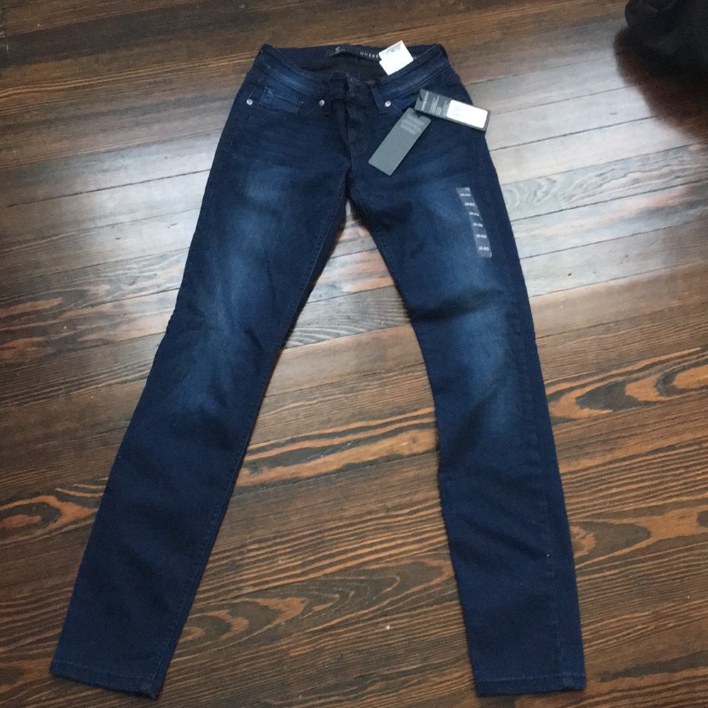 Brand new skinny Guess jeans